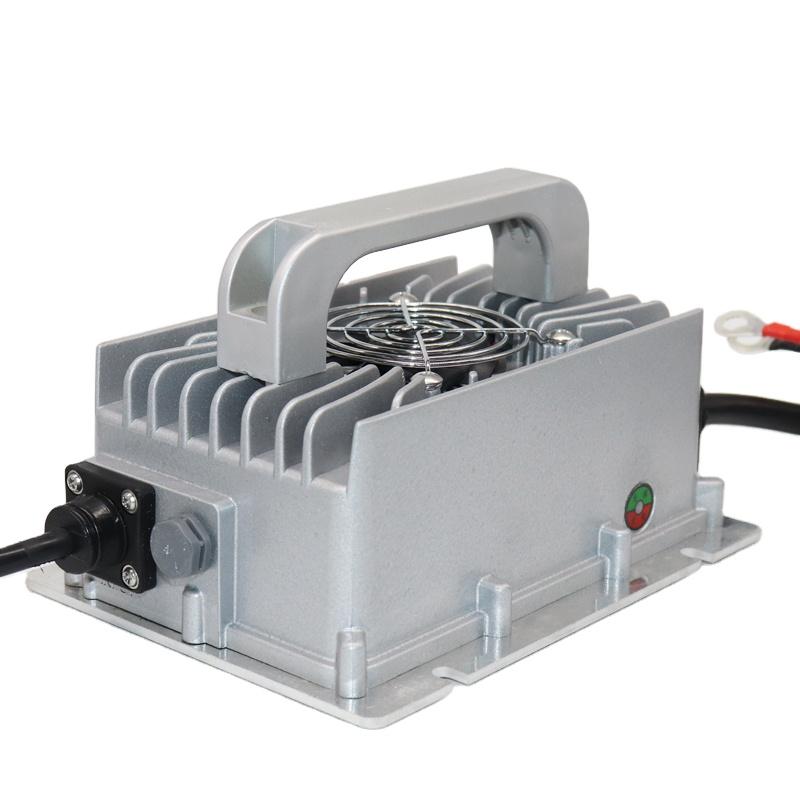 全密封充電機(jī)24V 48V 60V 800W車(chē)載充電器
